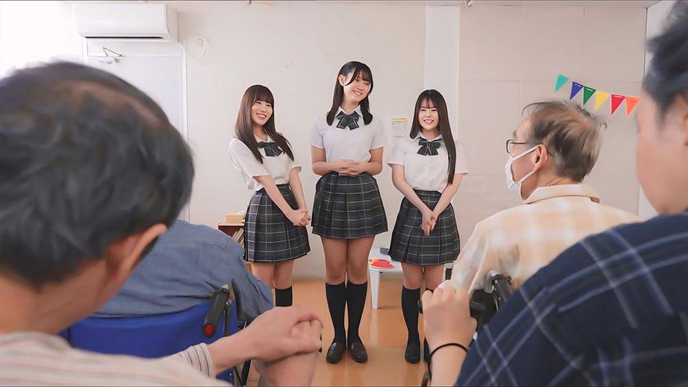 Movie Gallery Image 12