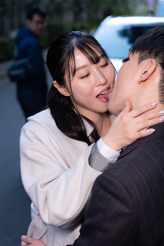 Movie Gallery Image 10