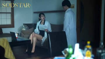 Movie Gallery Image 4