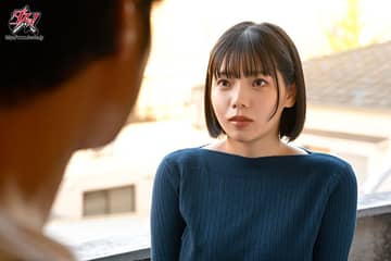 Movie Gallery Image 6