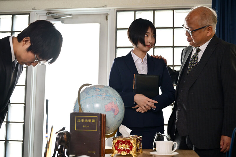 Movie Gallery Image 2