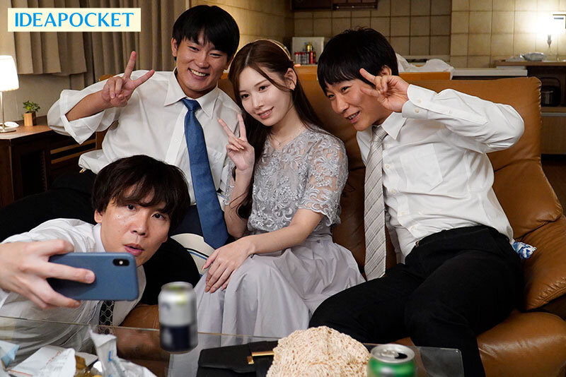 Movie Gallery Image 4