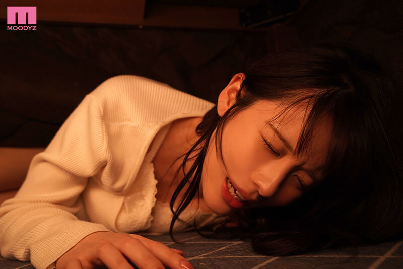 Movie Gallery Image 6