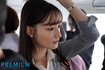 Movie Gallery Image 2