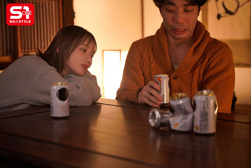 Movie Gallery Image 4