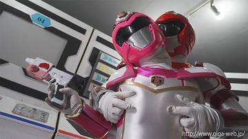 Movie Gallery Image 12