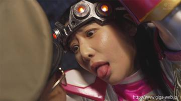 Movie Gallery Image 19